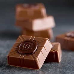 Caramel Pecan Chocolate Selector